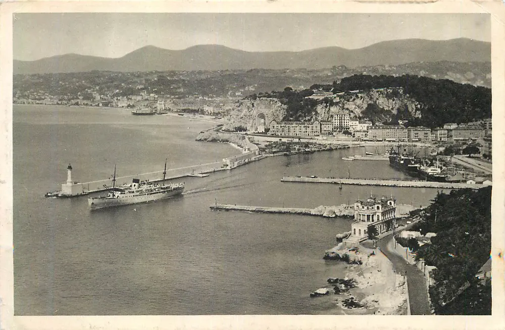 Vue du port de Nice — Promenade au Mont-Boron — L. GILLETТА et Cie, Nice - Recto