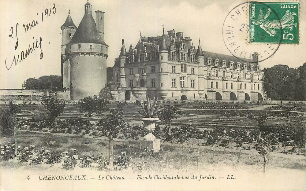 Chenonceaux — Le Château — Façade Occidentale vue du Jardin — LL. - Recto
