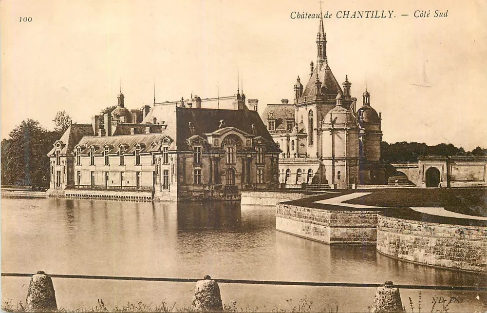 Castelo de CHANTILLY — Lado Sul — Y. De Prou - Frente