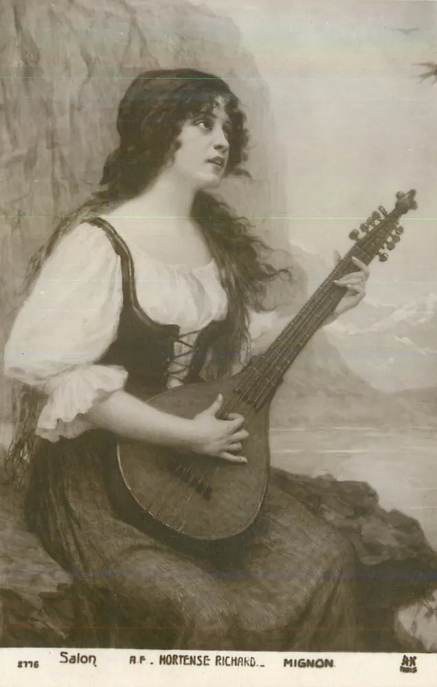 Jovem mulher tocando mandolina — Salão — A.P. Hortense Richard, Mignon, n° 2776 - Frente