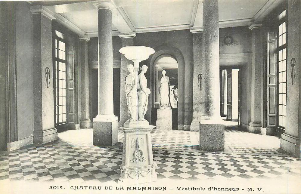 Castelo de La Malmaison — Vestíbulo de Honra — M. V. - Frente