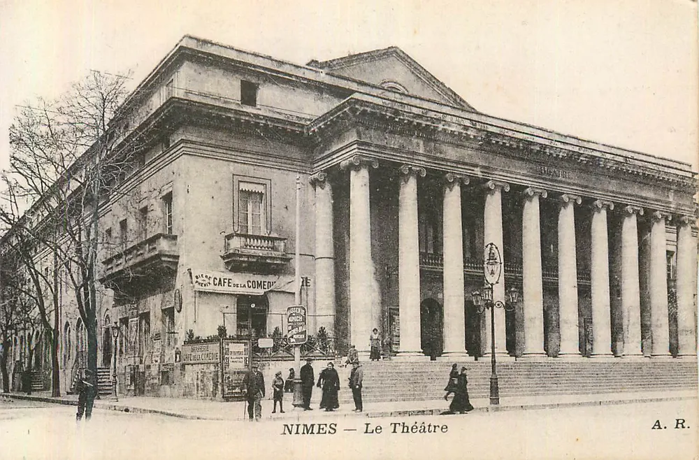 Nîmes — O Teatro — A.R. - Frente