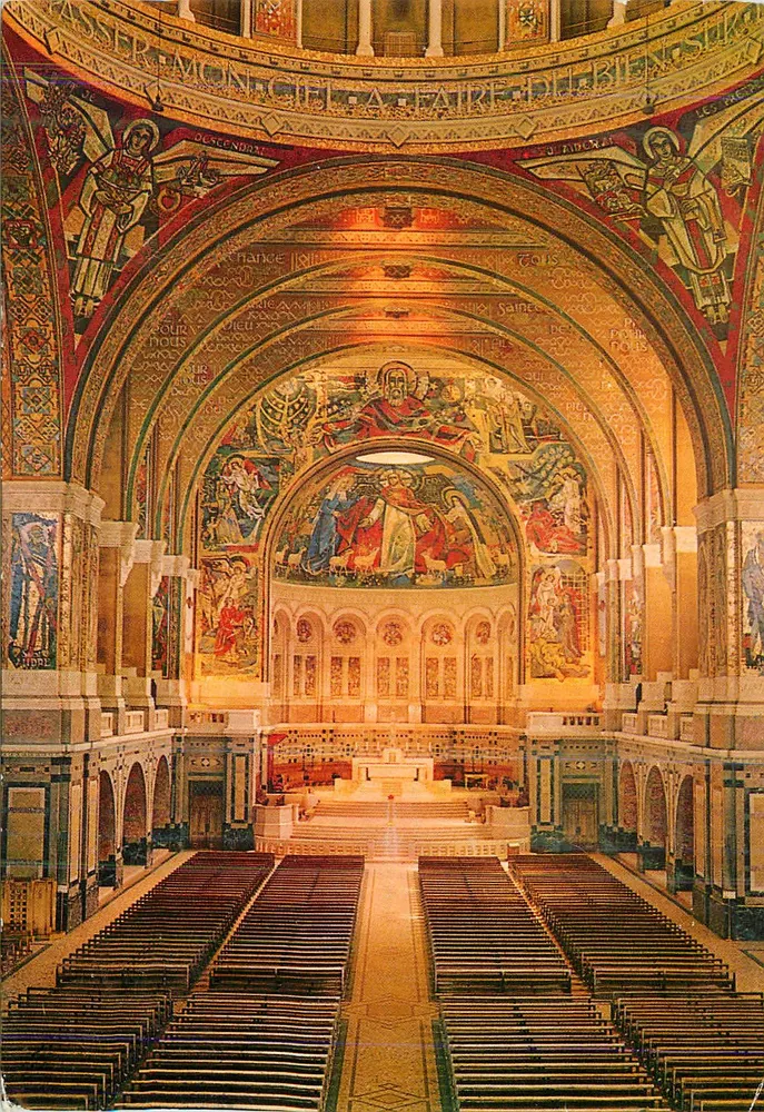 Innenansicht der Basilika Saint-Thérèse von Lisieux — Verlag B.T.L. Nr. 617 - Vorderseite
