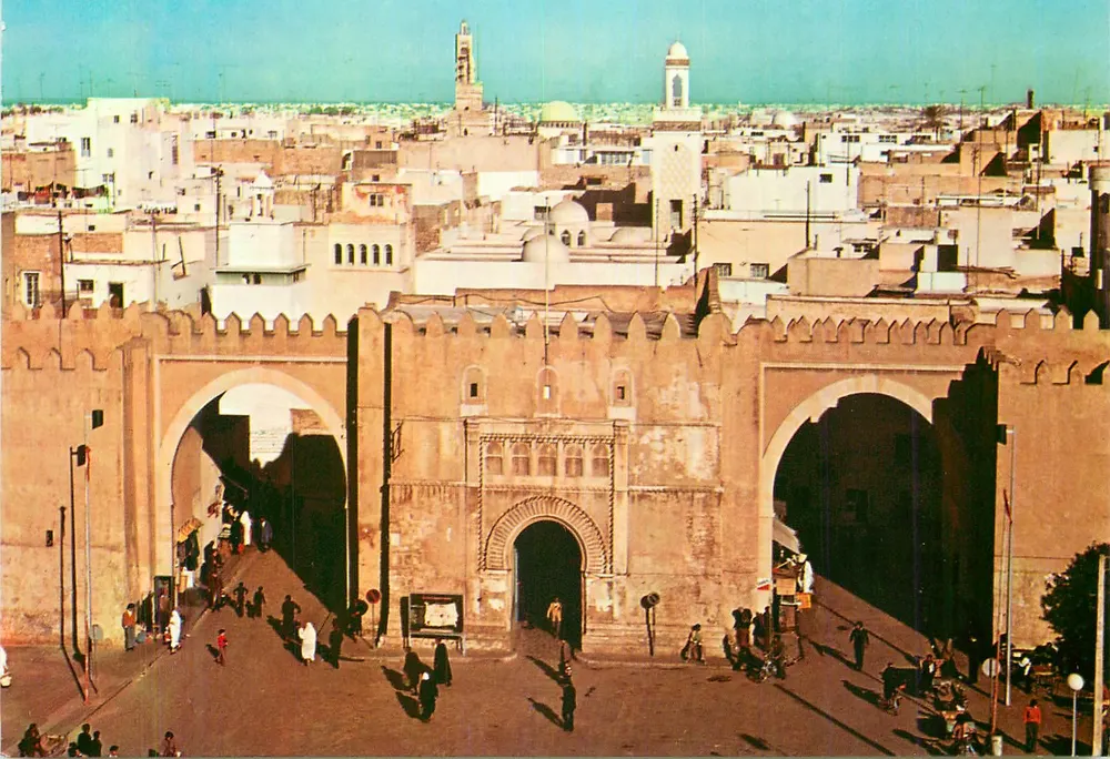 Sfax — Ingang van de Medina — Uitgaven KAHIA n°335 - Voorkant