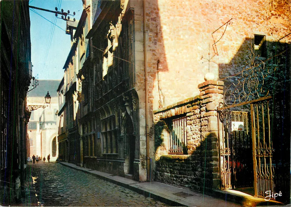 Le Mans, no Velho Mans: Casa dita da Rainha Bérangère (séculos XV e XVI) — Jipé - Frente