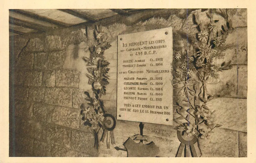 Forte de Douaumont — Casemate dos atiradores de metralhadora do 49e B.C.P. — 14 de dezembro de 1916 - Frente