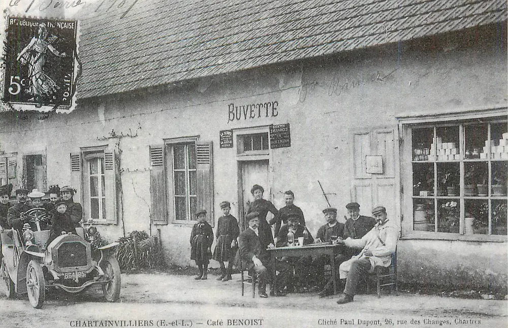 Chartainvilliers (E.-et-L.) — Café Benoist — Buvette - Frente