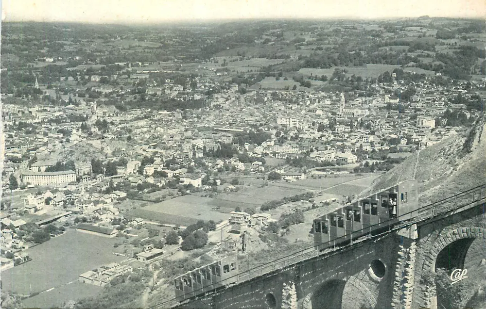 Lourdes — Allgemeiner Blick auf den Pic du Jer — Sonderausgabe « Magasins du Pic du Jer » - Vorderseite