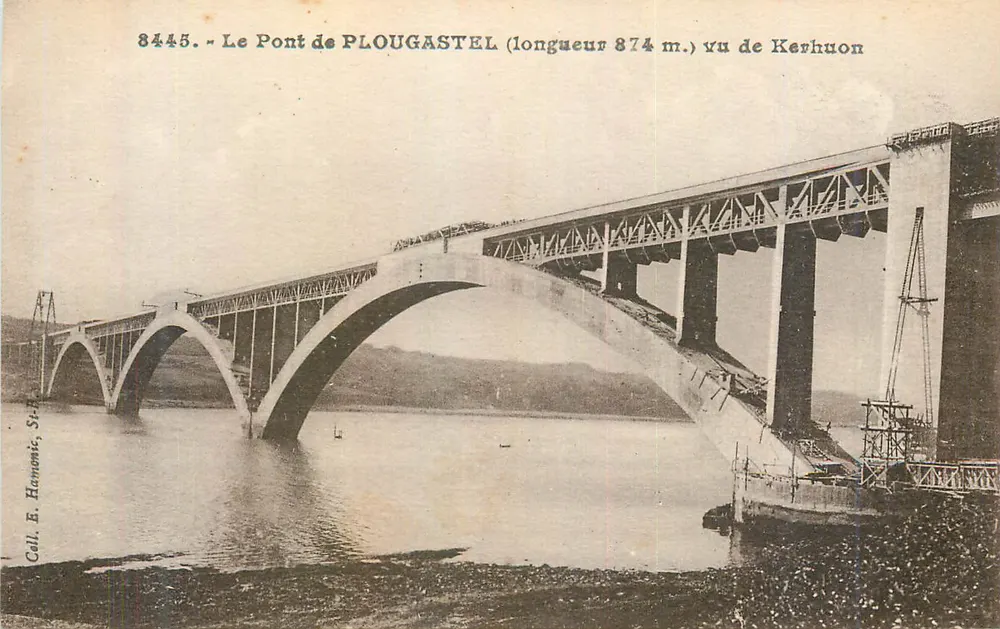 Der Brücke von PLOUGASTEL (Länge 874 m.) von Kerhuon aus gesehen — Call. E. Hamonic, St-Herblain, n° 8445 - Vorderseite