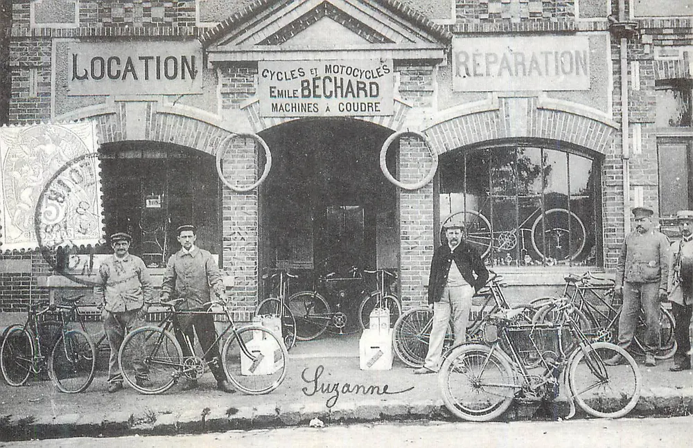 Émile Bechard - Fahrrad- und Motorradverleih und Reparatur — Guizanne - Vorderseite