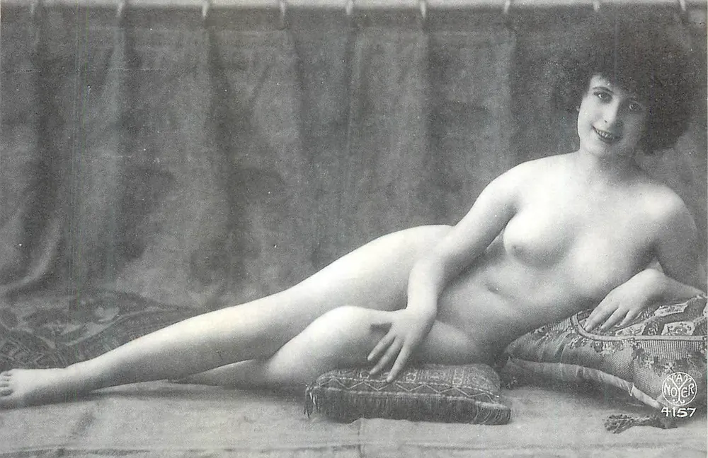 Nus — pose artystyczna inspirowana malarstwem — Édito Service S.A. Genève - Awers