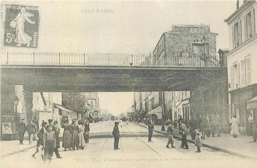 Paryż, rue d'Avron — widok z poziomu mostu — wydawca C.E.E. nr 439 - Awers