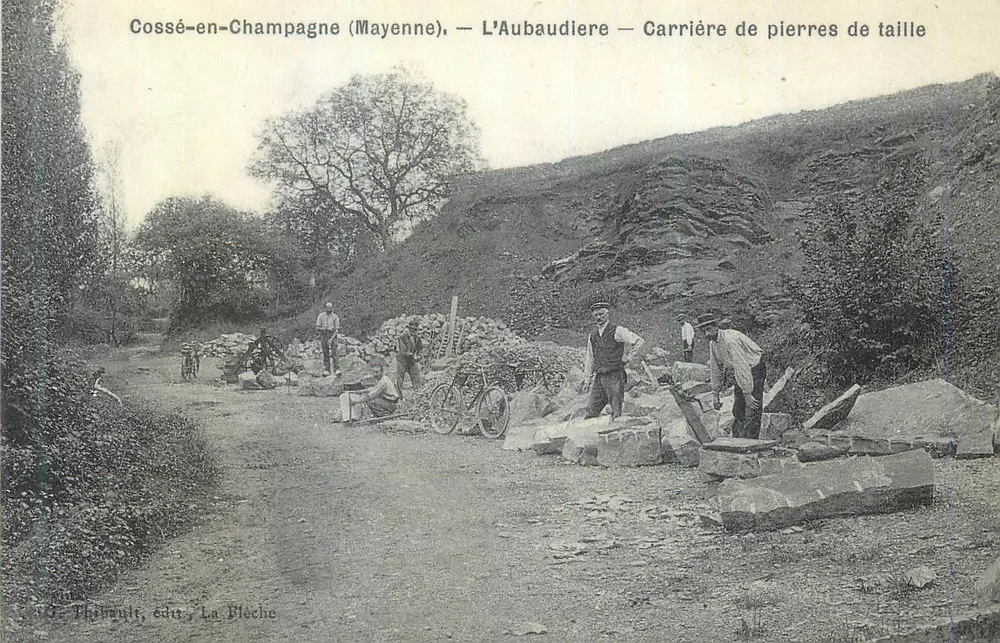 Cossé-en-Champagne (Mayenne) — L'Aubaudière — Carriera di pietre di taglio — editore La Plèche - Recto