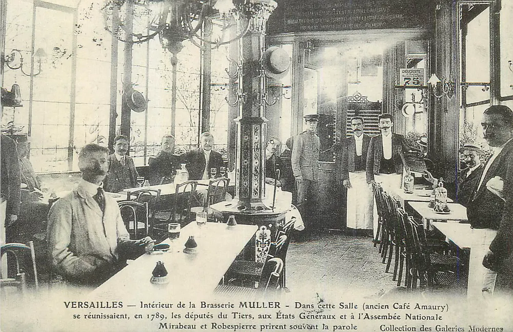 Versailles — Interior da Cervejaria MULLER — antigo Café Amaury - Frente
