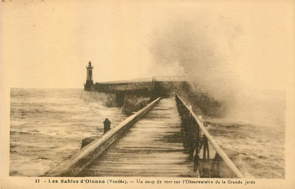 Les Sables d'Olonne (Vendée) — Ein Sturmflut am Observatorium der Grande Jetée — Edition H. R. Letort - Vorderseite