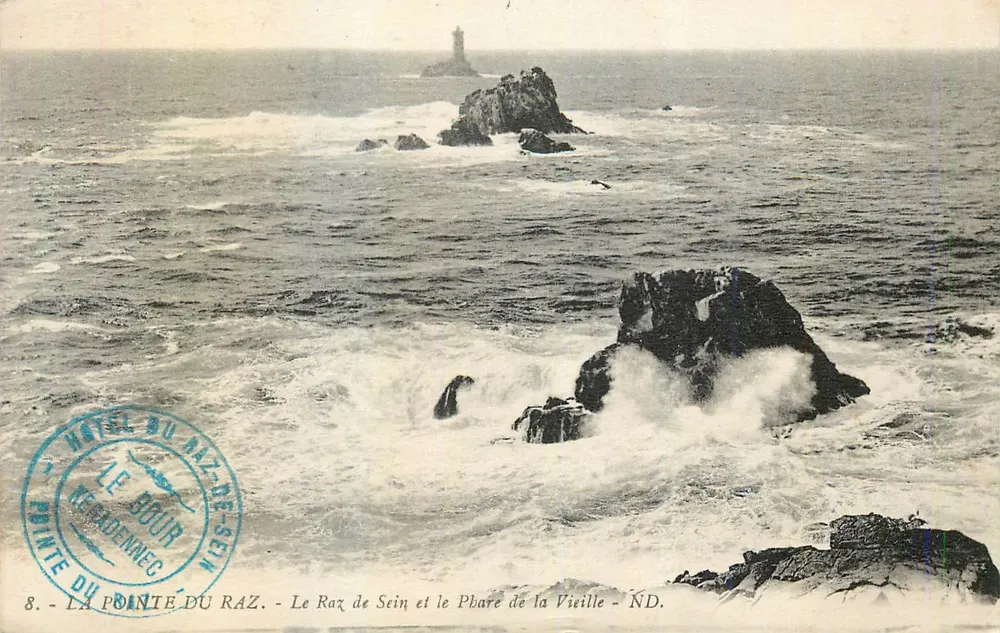 Le Raz de Sein et le Phare de la Vieille — Hôtel du Raz - Sézanne - Recto