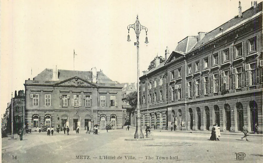 Metz — O Hotel de Ville — The Town-hall - Frente
