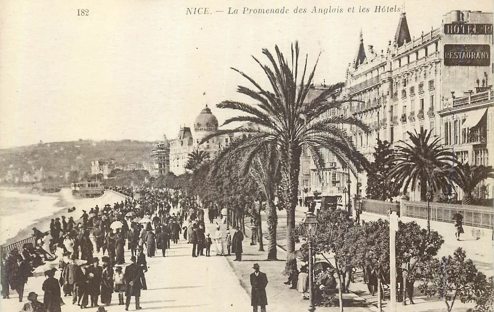 NICE — La Promenade des Anglais et les Hôtels — Éditeur Anglais et Cie, Paris - Recto