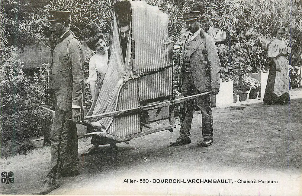 Bourbon-l'Archambault — Cadeira de Carro — Allier 560 — Editor: Bourbonnais - Frente