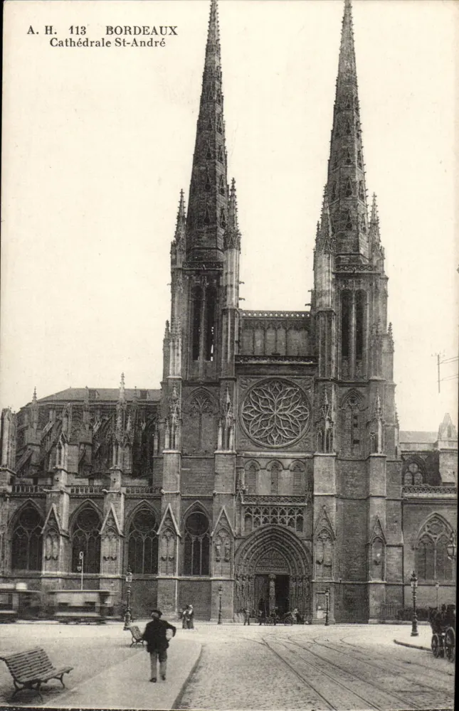 Bordeaux — Catedral de São André — A.H. 113 - Frente