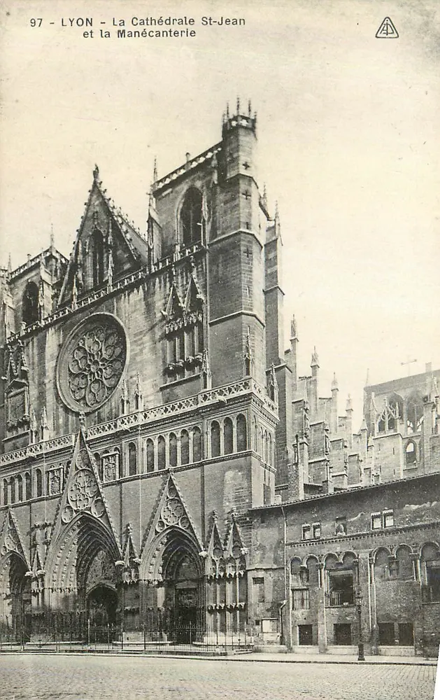 LYON - La Cathédrale St-Jean et la Manécanterie — éditeur anonyme, n° de série 97 - Recto