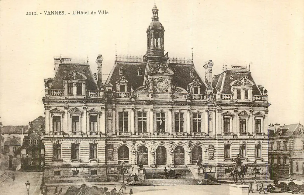 VANNES - O Hotel de Ville — editor Laurent-Nel, Rennes, n° 2111 - Frente