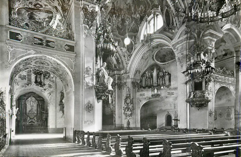 Einsiedeln — Interior da Igreja do Mosteiro — Verlag Globetrotter GmbH, Luzern, n° 5928 - Frente