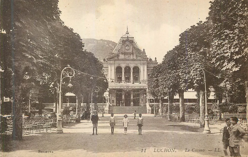 Luchon — O Casino — Sélecta, n°11 - Frente