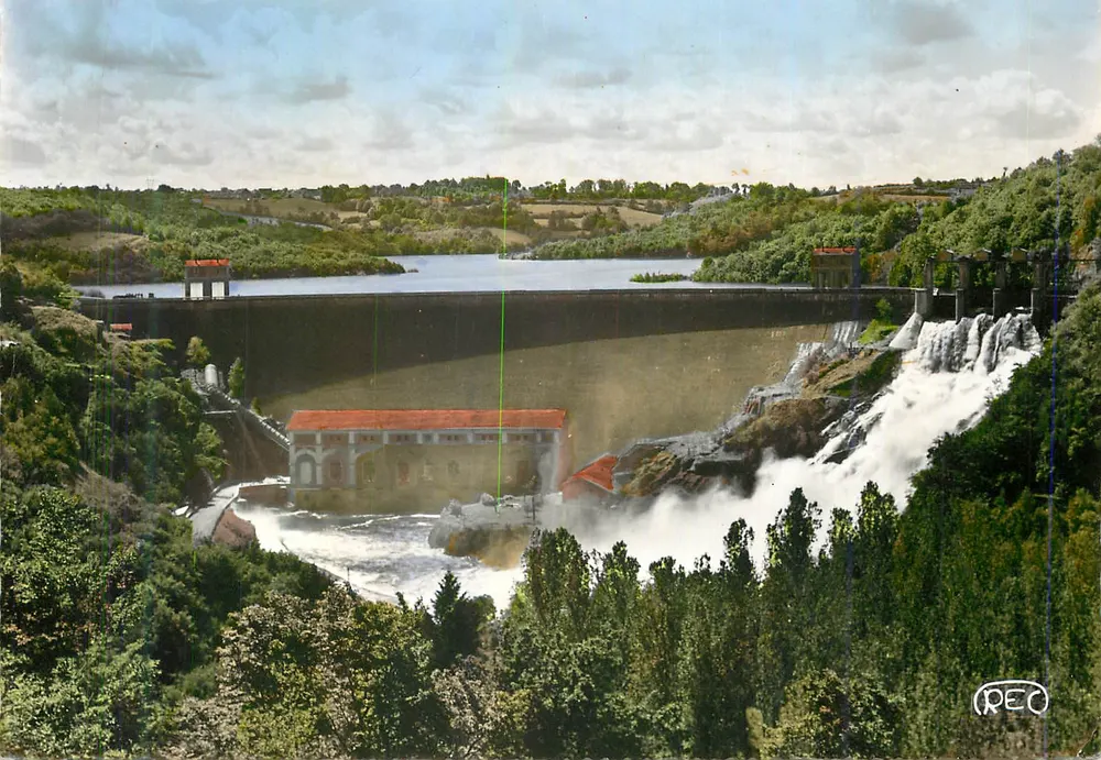 O Barragem de Eguzon — Vale da Creuse — M. Roussel, Editor Fotográfico - Frente