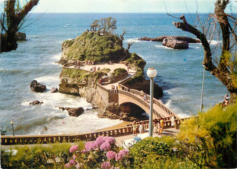 Biarritz - O Rocher du Basta — Fotografias do Rocher, 64000 Biarritz - Frente