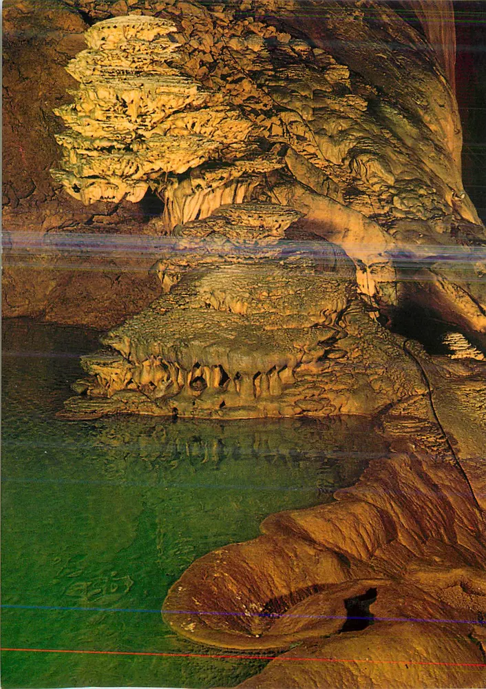 Gouffre de Padirac — Lac supérieur — Stalagmites — Éditions C. Taillefer - Recto