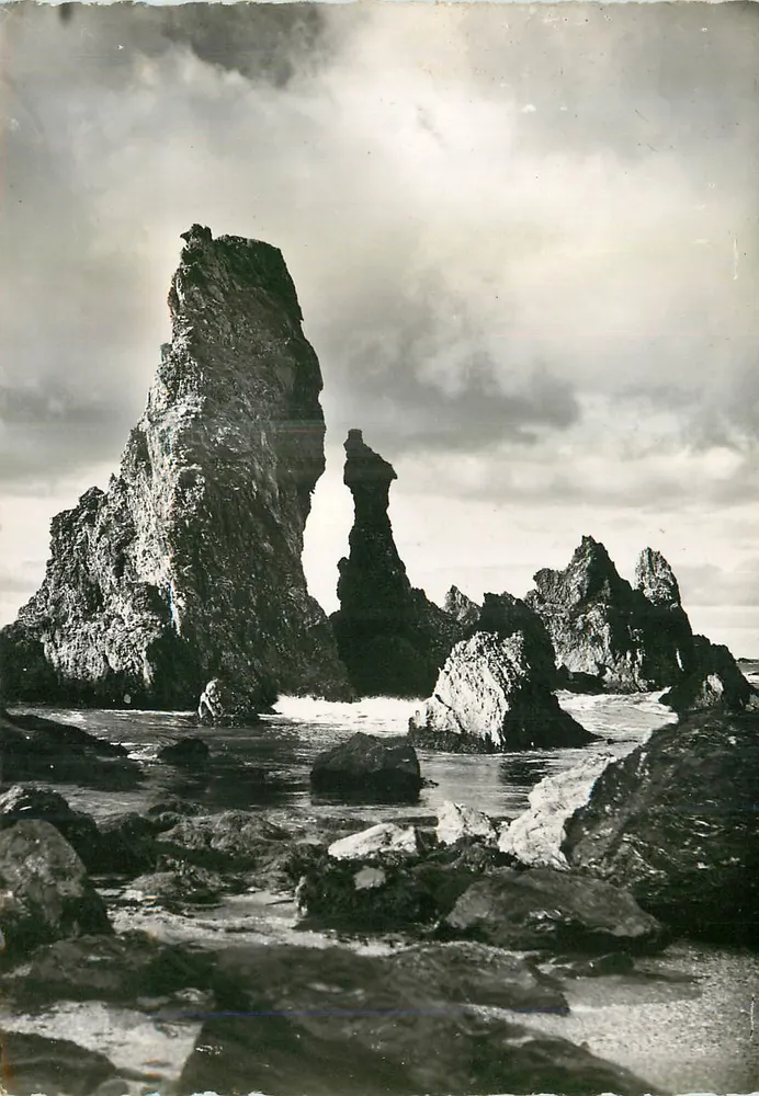 Belle-Île-en-Mer — Les Aiguilles de Port-Coton — Photo-Studio R. MSSEY - Vorderseite