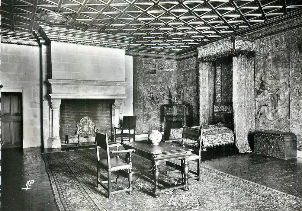 Chambre des Cinq Reines — Château de Chenonceau — Éditions d'Art Colbert, Versailles - Recto