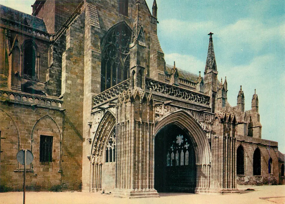 Dol-de-Bretagne (Ille-et-Vilaine) — Die Kathedrale — der Hauptportal — Pierre RTAUD et Cie, Verleger - Vorderseite