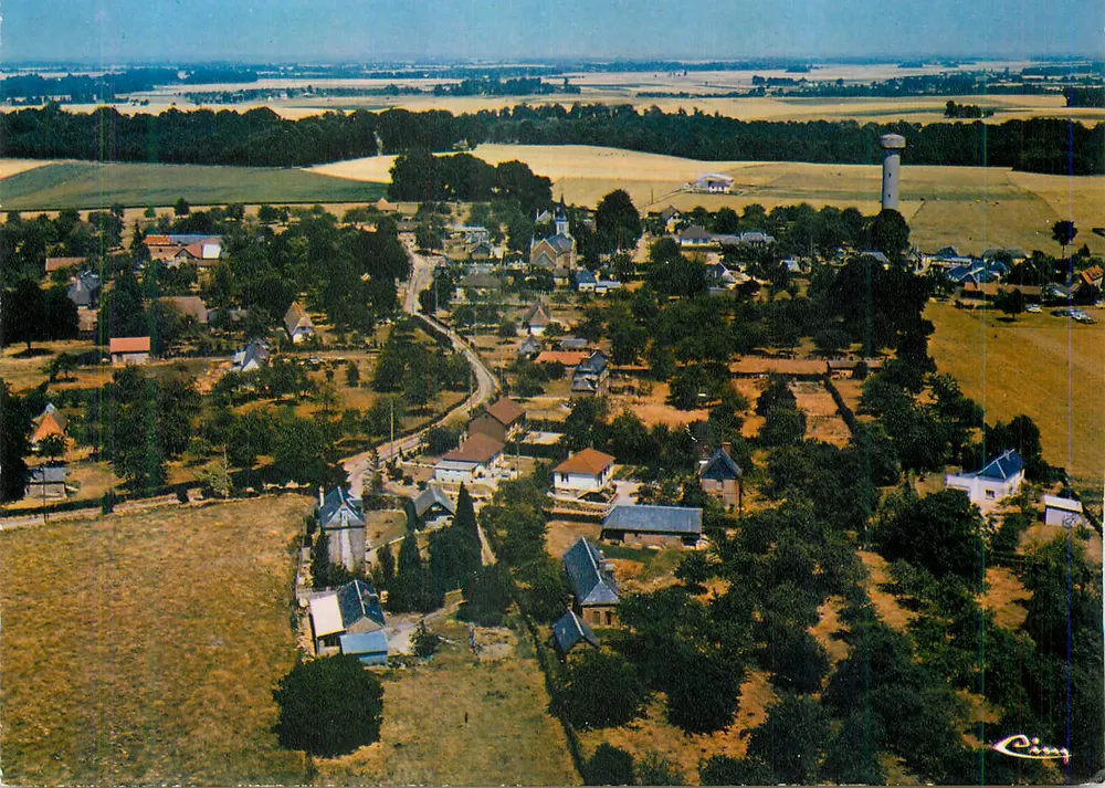 Mont-Cauvaire (S.-Mar.) — Allgemeine Luftaufnahme des Dorfes — Cimy - Vorderseite