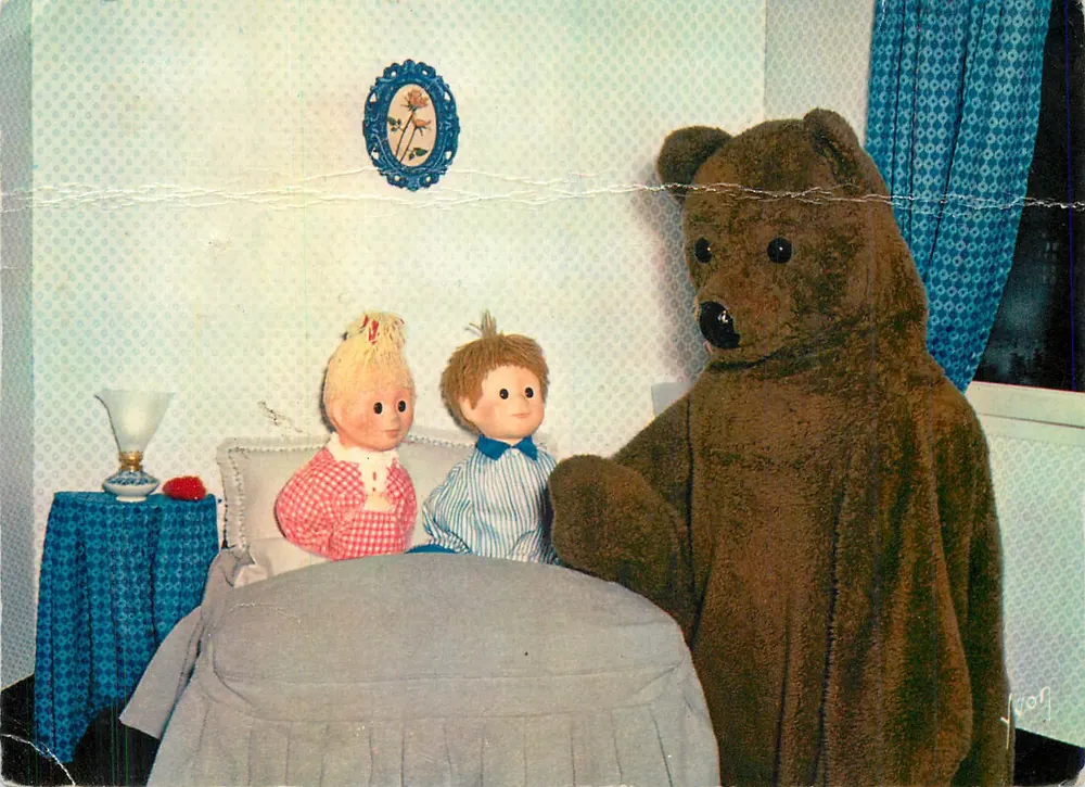 Chambre d'enfants — scène de conte avec ours en peluche — Éditions d'art Yvon - Frente