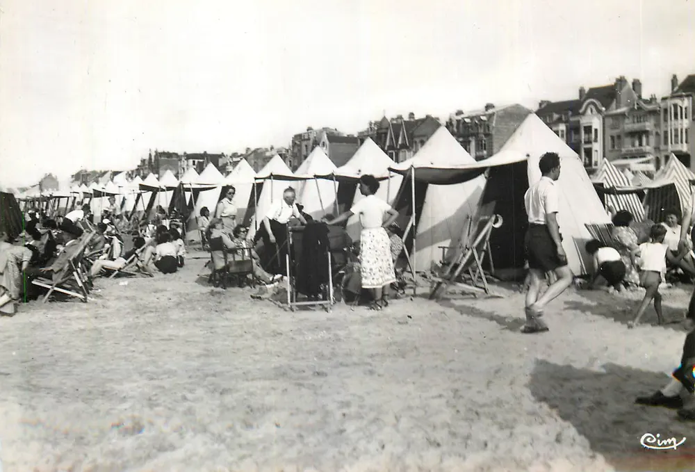 MalO-les-Bains (Noord) — De Strand — Imp. MACON "CLM" - Voorkant