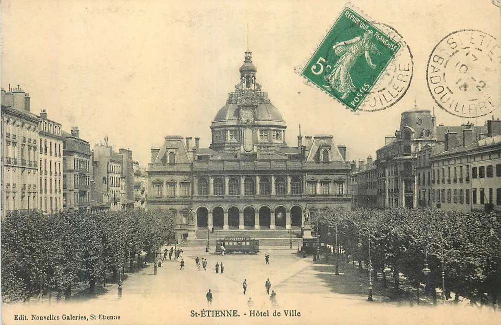 St-ÉTIENNE - Hotel de Ville — Edit. Nouvelles Galeries, St-Etienne - Frente