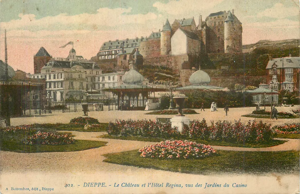 Dieppe — Le Château et l'Hôtel Regina, vus des Jardins du Casino — A. Bettembos, édit, Dieppe, n°402 - Recto