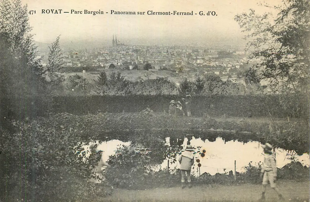Royat — Bargoin Park — Panorama over Clermont-Ferrand — G. d'O. - Front