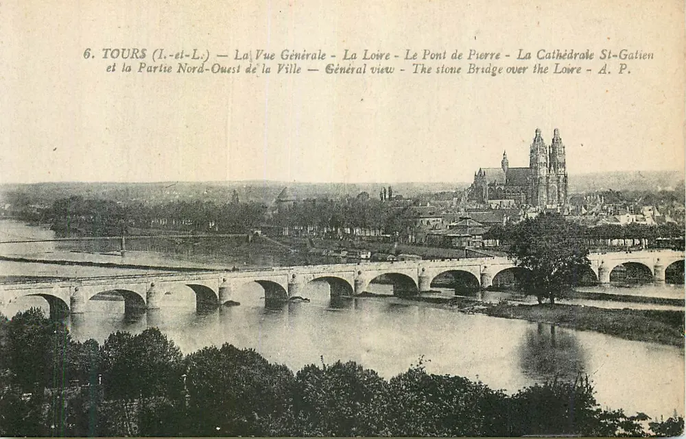 Tours (Indre-et-Loire) — Allgemeiner Blick — Die Loire, die Steinerne Brücke und die Kathedrale Saint-Gatien — A. Papeghin, Druckerei-Verlag, Tours - Vorderseite