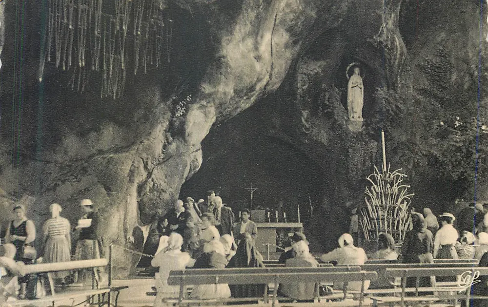 Lourdes — A Grotta — Compagnie des Arts Photomécaniques - Frente