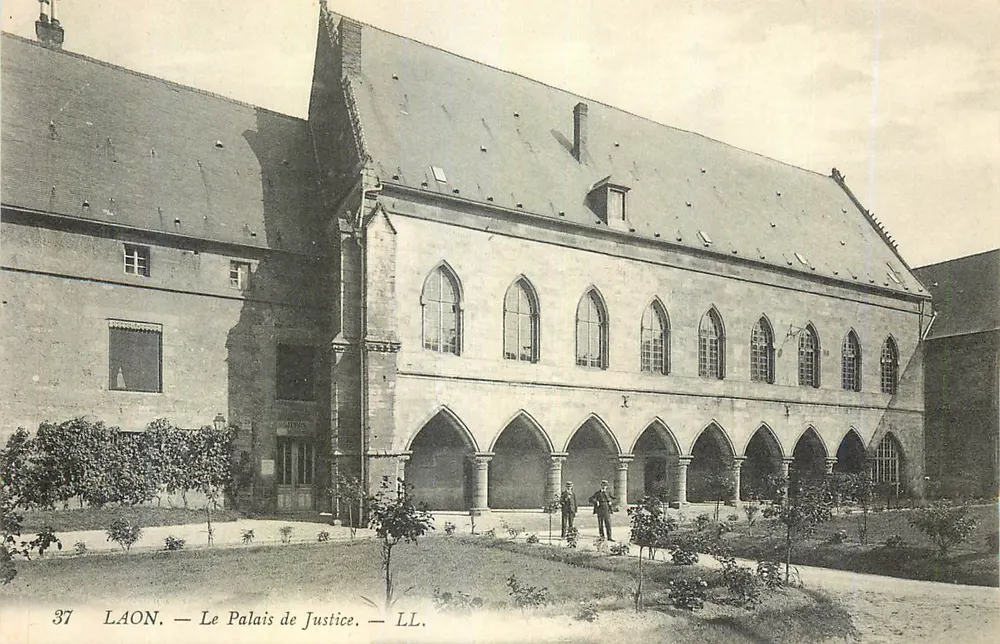 Laon — O Palácio de Justiça — LL. n°37 - Frente