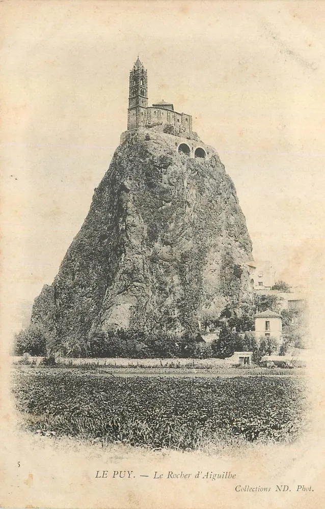 Le Puy — O Rocher d'Aiguilbe — Coleções ND. Fot. - Frente