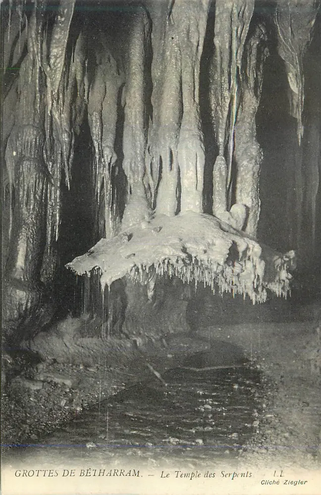Bétharram Caves — The Temple of Snakes — Ziegler Cliché - Front