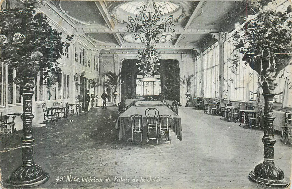 Nice — Interior do Palácio da Jetée — L. V. V. C. - Frente