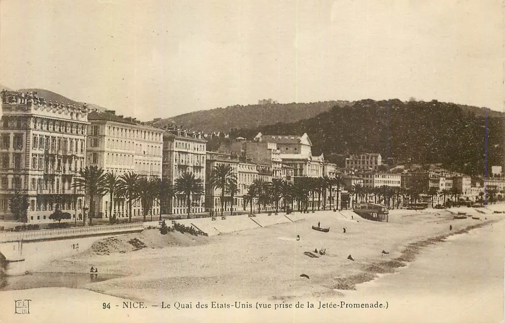 Nice - Le Quai des États-Unis (vue prise de la Jetée-Promenade) - Recto