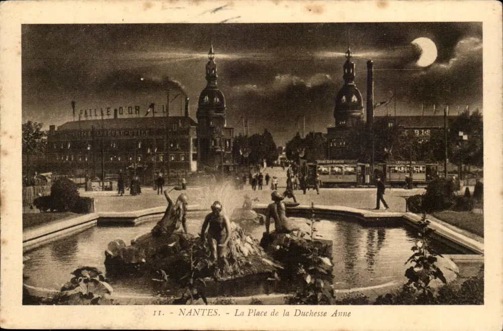 NANTES - Die Place de la Duchesse Anne — J. Norais, Édit. 18, Avenue du Coteau, Nantes - Vorderseite