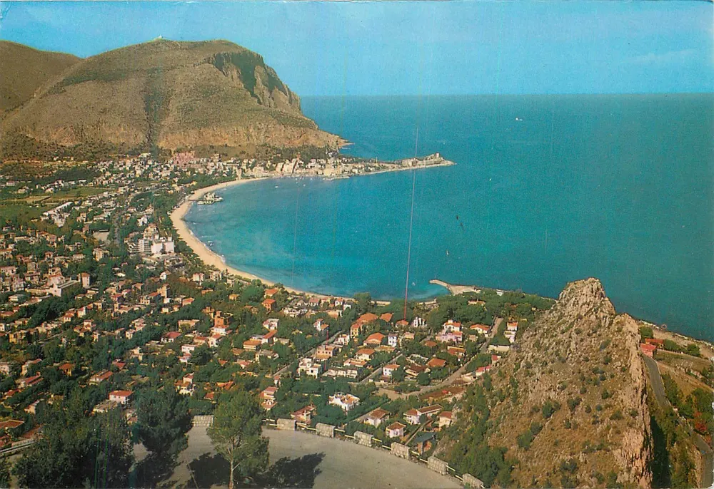 Mondele — panoramic view — Mondele - Front
