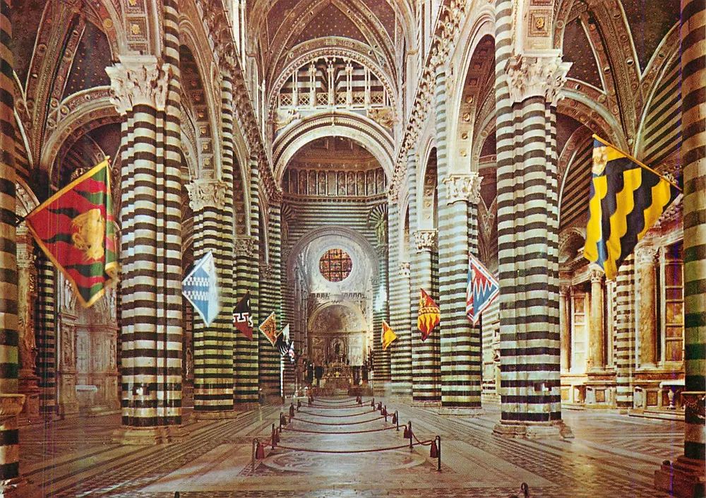 Siena — Catedral com bandeiras das contradas — Grafiche Biondetti - Verona n. 70 - Frente